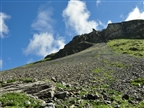 Geröllkegel auf der linken Seite vom Wanderweg